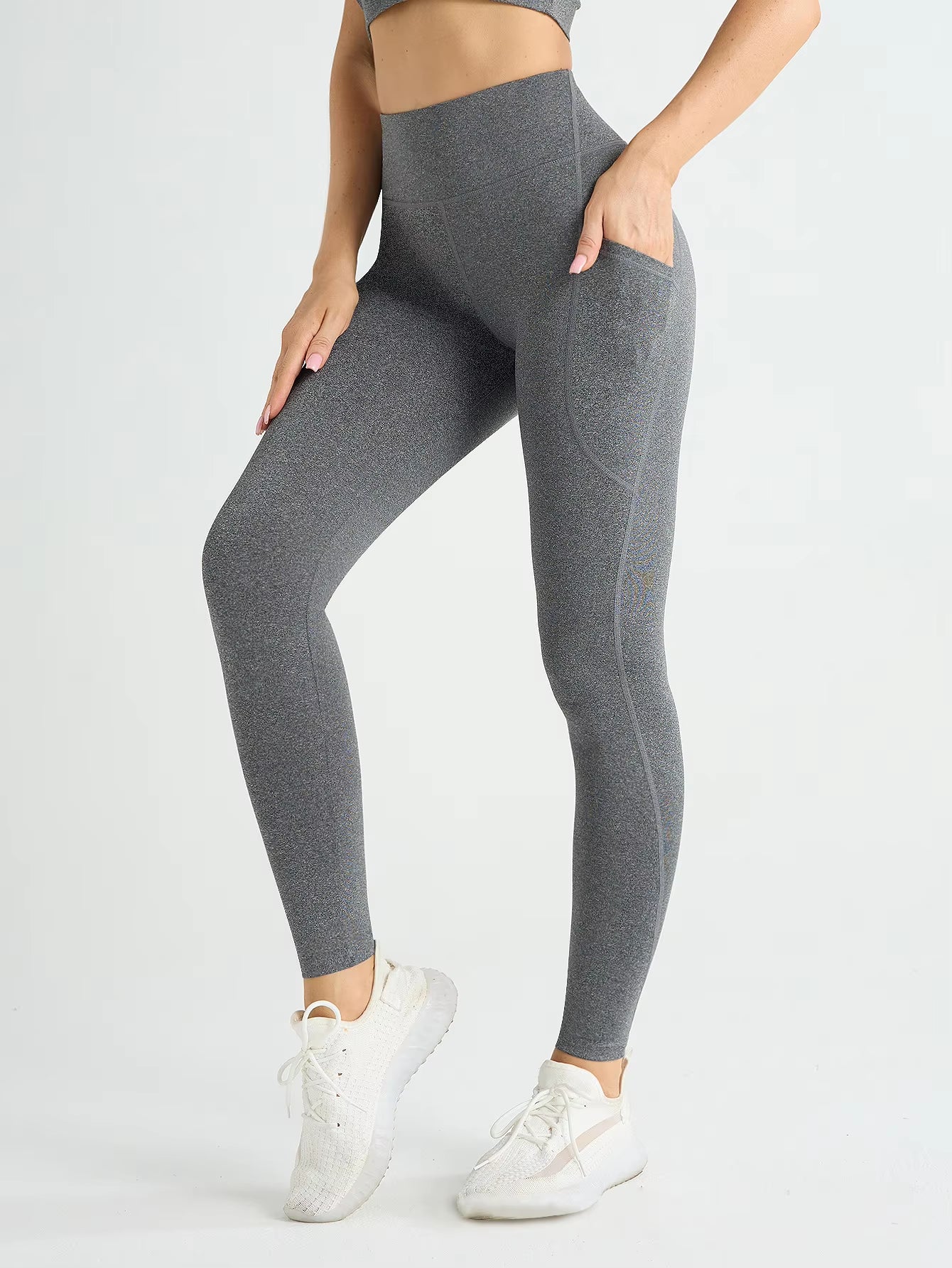 Le Legging Révolutionnaire qui Allie Style, Confort et Praticité !